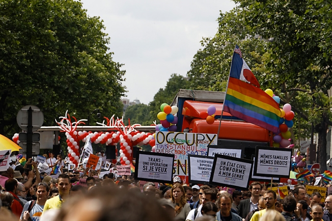 Gay pride Paris JUN13-009